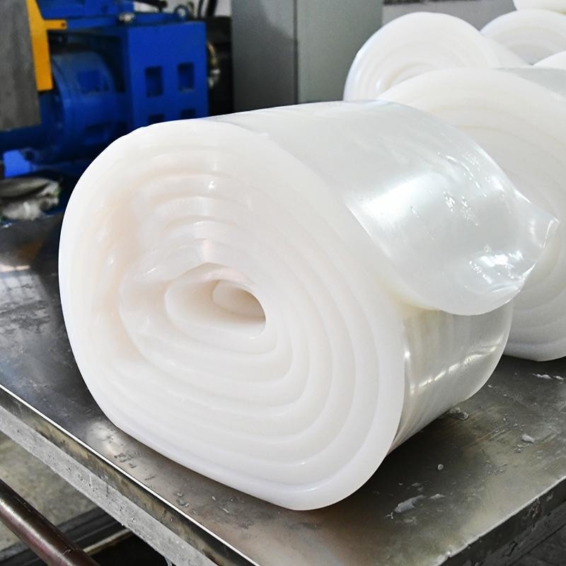 Buen material crudo de goma de envejecimiento del elastómero 8.5Mpa MVQ de la silicona blanca de la resistencia para el moldeado del telclado numérico